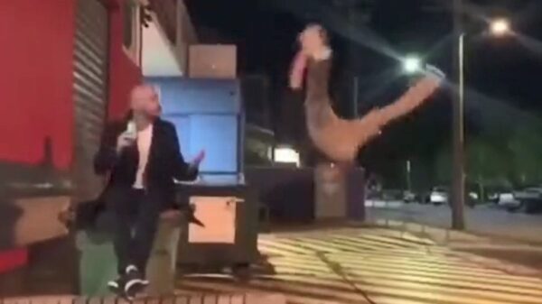 Check mij, ik doe een frontflip