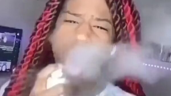 Dit is voorlopig nog geen professionele vuurspuwer