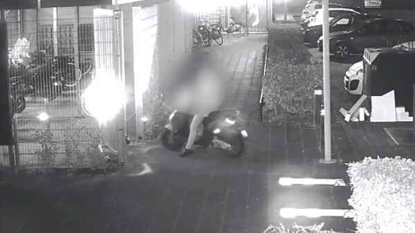 Brandstichtende prutsers worden bijna zelf slachtoffer van eigen fikkie