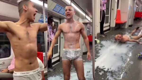 Fins gekkie overgiet zich met melk en maakt buikschuivers in het openbaar vervoer