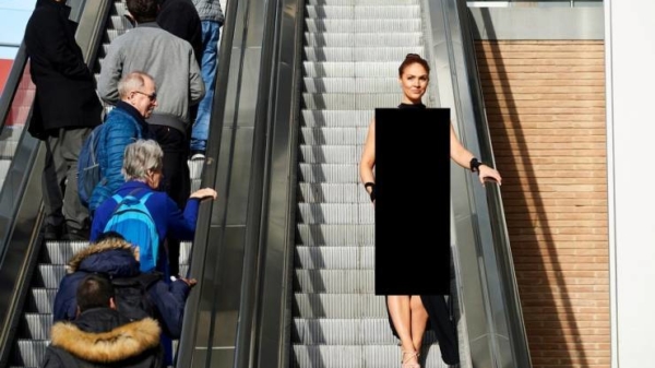 Stephanie Barnes gaat in de Kardashian-jurk de straten van Londen op