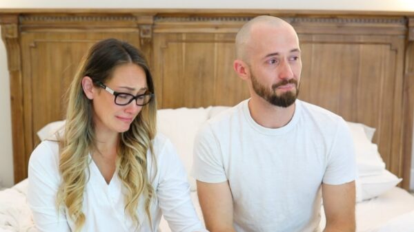 Dikke ophef rondom YouTuber Myka Stauffer die geadopteerde zoon weer teruggeeft aan adoptiebureau