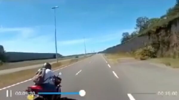 Nederlandse motorrijders maken harde klapper op de ring van Tilburg