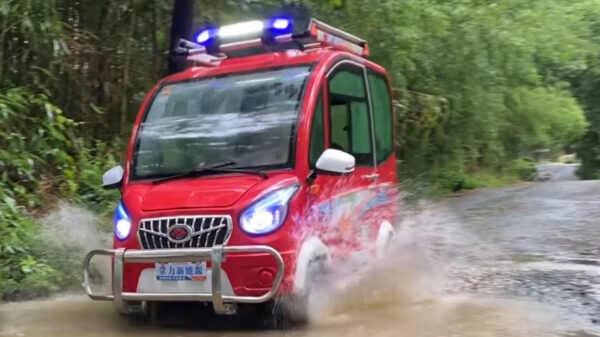 Even een ritje met de goedkoopste elektrische auto ter wereld van slechts $1.200,-