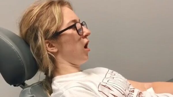 Vrouw denkt na bezoekje aan de tandarts dat ze dood is