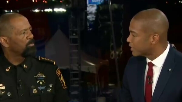 Amerikaanse sheriff gaat op CNN even volle bak tegen de BLM-movement in