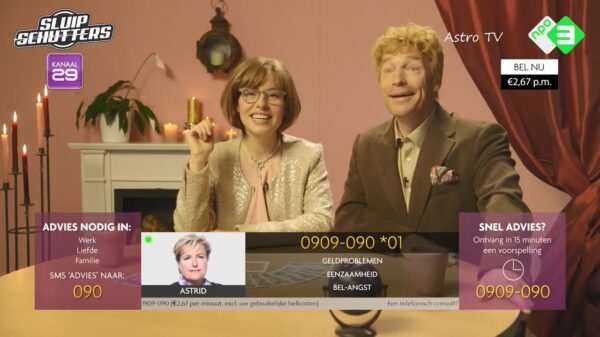 Beller Martin wordt verrast als paragnost iets doorkrijgt tijdens Astro TV