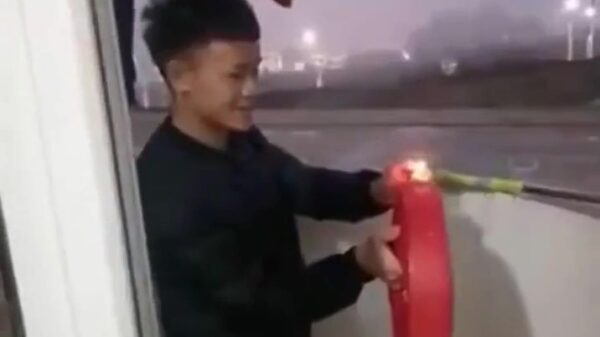 Lontje van Chinese rol blijkt iets korter dan verwacht