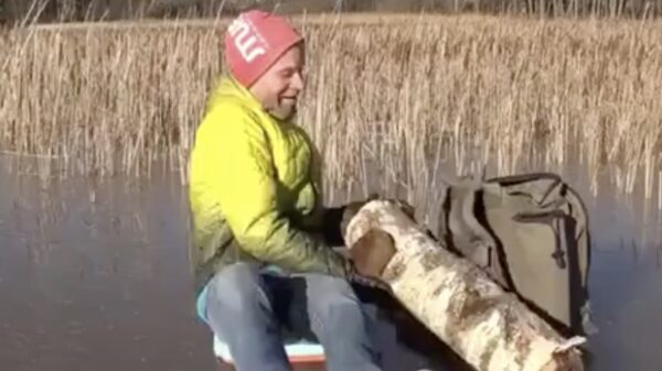 "We maken eerst even een gat met deze boomstam"