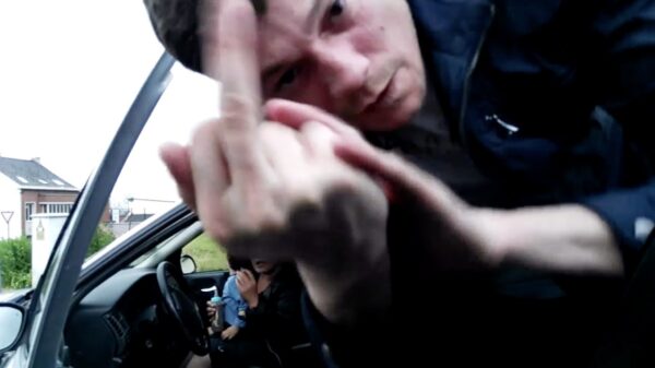 Oostblok-Tokkie gooit 'grof' geschut in de strijd tijdens road rage