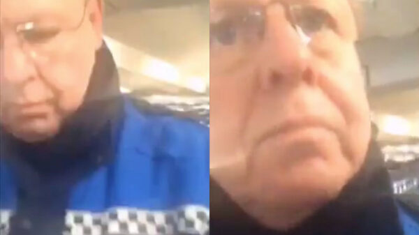 Handhaver spreekt een aardig woordje over de grens