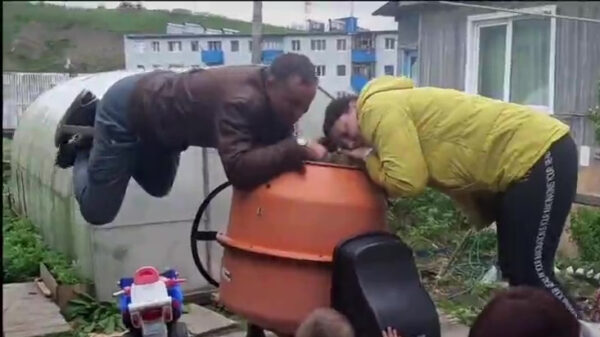 In tijden van corona bouwen Russen gewoon hun eigen kermis