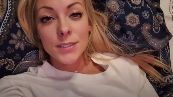 Vanavond blijven we slapen bij onze favoriete vrachtwagenchauffeur Angelica Larsson