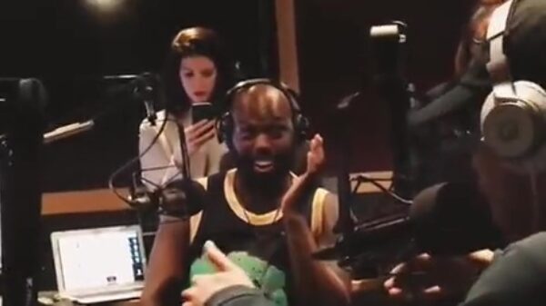 Beatboxer laat even zien welke vette skills hij in huis heeft