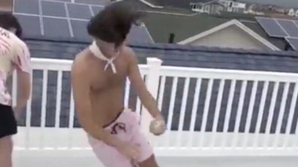 Blikje bier vs voorhoofd