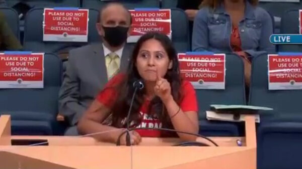 Corona is allemaal de schuld van 5G, Bill Gates en de duivel