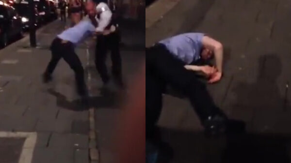 Uitsmijter bodyslamt vervelende kroegganger knetterhard tegen de stoep