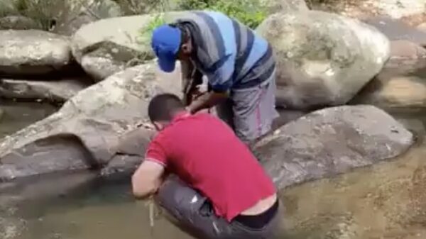 Note to self: schiet nooit in het water