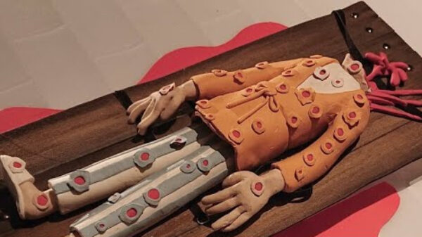 Quentin Tarantino sterft op zijn Tarantino's in deze heerlijke stop-motionvideo