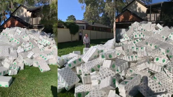 Het hamsteren van wc-papier in Australië is weer begonnen en deze dame neemt het serieus