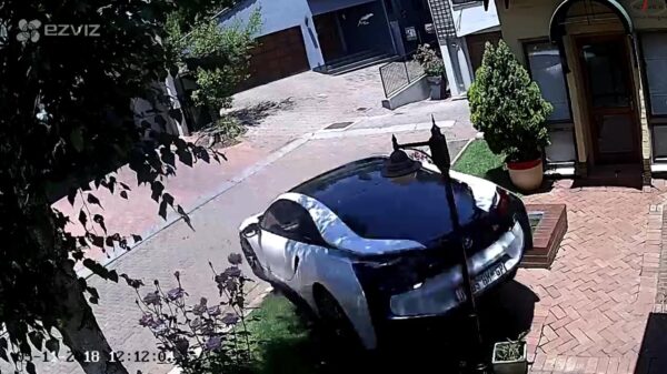 Tijd voor een spoedcursus "hoe moet ik mijn BMW i8 NIET inparkeren"