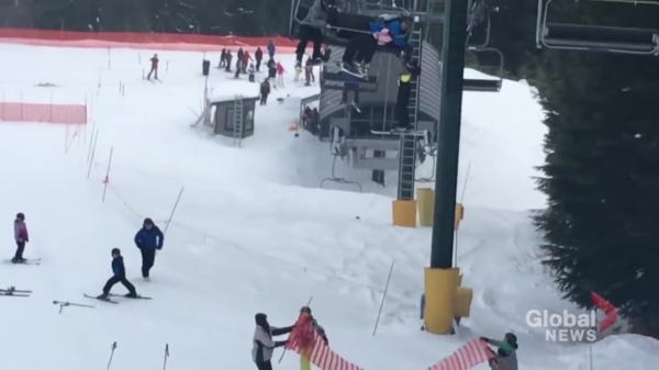 8-jarig jochie bungelt aan skilift en wordt gered door jonge helden