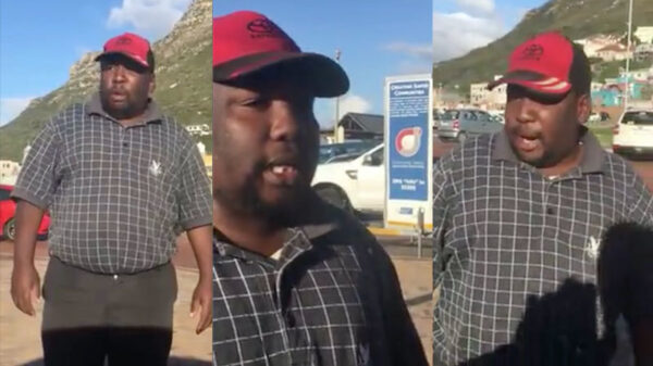 De dierengeluidenman gooit zijn beste imitaties eruit