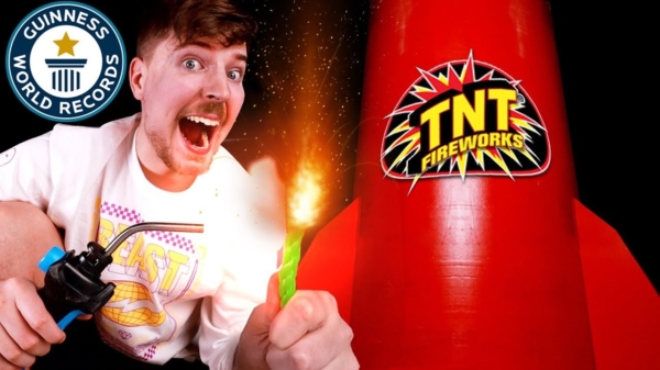 MrBeast knalt even $600.000,- aan vuurwerk de lucht in