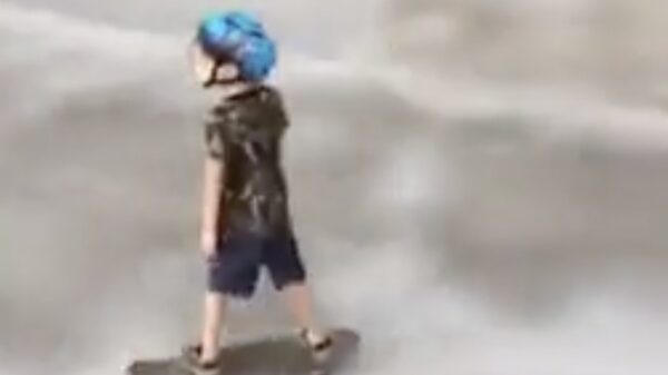 Koter gaat op de meest elegante manier op zijn 'plaat'