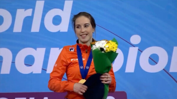 Shorttrackwereld maakt eerbetoon aan de veel te vroeg overleden Lara van Ruijven
