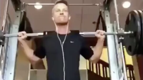 Gewichtheffer skipte iets te vaak leg day