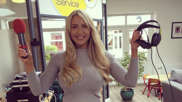 Wij moeten het doen met Frank Snoeks terwijl Engeland Emma Jones heeft