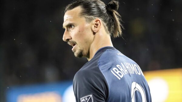 De altijd bescheiden Zlatan Ibrahimović heeft een boodschap voor alle haters