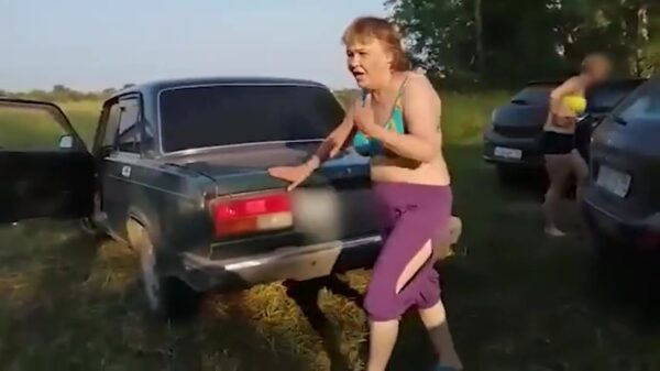 Bezopen Russische dame veroorzaakt twee ongelukken en een matpartij