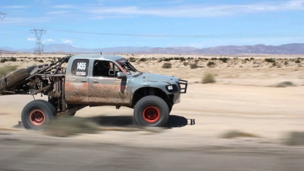 Even een heerlijk stukje offroad raggen met de mannen van Psychotic Racing