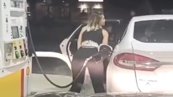 Het showtje bij het tankstation werd abrupt beëindigd