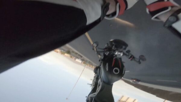 Note to self: als je blind bent kun je beter niet op een motor stappen