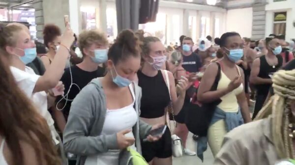 Het warme weer zorgde voor chaos in het Belgische Oostende