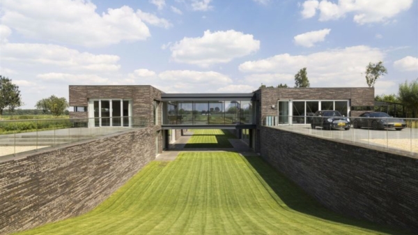 Luxueuze designvilla in Leusden te koop voor slechts € 4.950.000