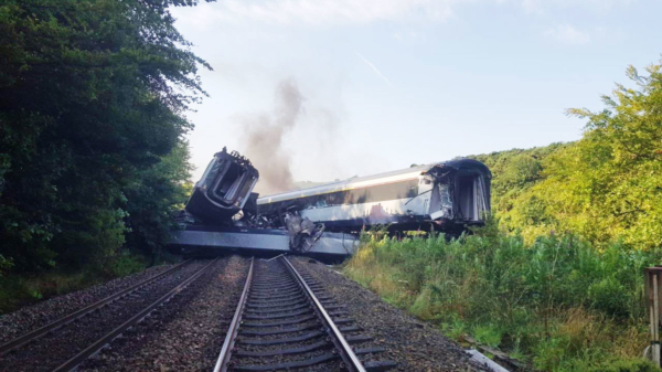 Meerdere zwaargewonden en een dode na ontspoorde trein in Schotland