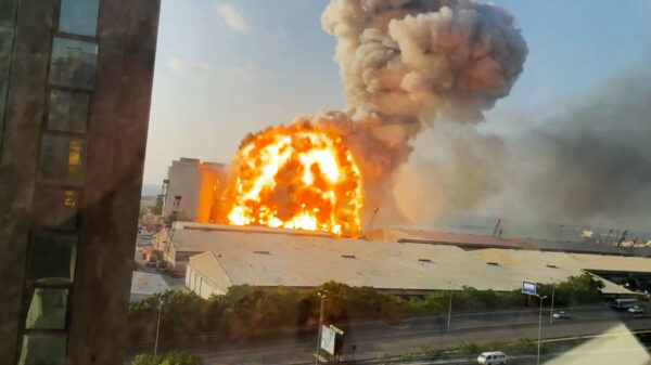 Er zijn weer nieuwe beelden opgedoken van de explosie in Beiroet