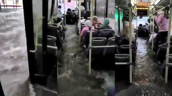 Als je in India de bus neemt krijg je er een gratis natten sokken bij