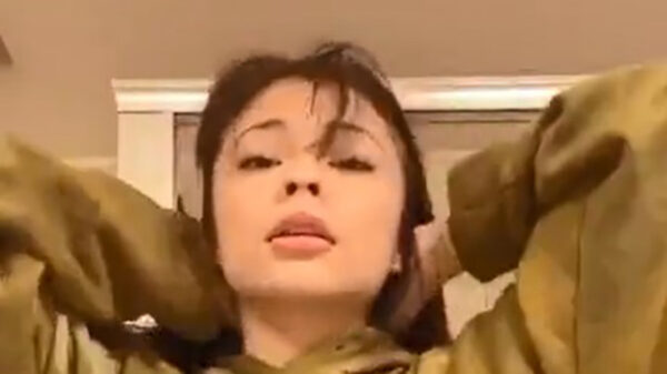 Even mijn haren goed doen