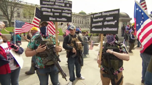 Een hele verzameling Amerikaanse corona-gekkies in een heerlijke compilatie