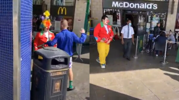 Man heeft hekel aan clowns en gaat Pipo te lijf