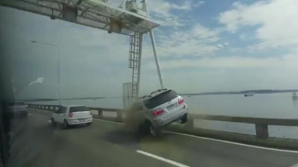 Pas op, ik ga zonder uitkijken naar rechts