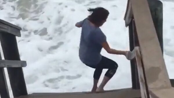 Even pootjebaden in de zee