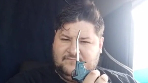 Je haren doen als er geen kam in de buurt is