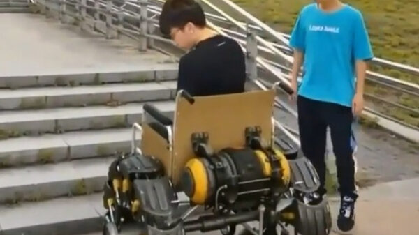 Met zo'n rolstoel wil iedereen wel een dwarslaesie
