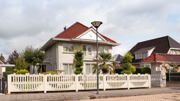 Dit huis in Lelystad is speciaal voor alle woonwagenliefhebbers onder ons